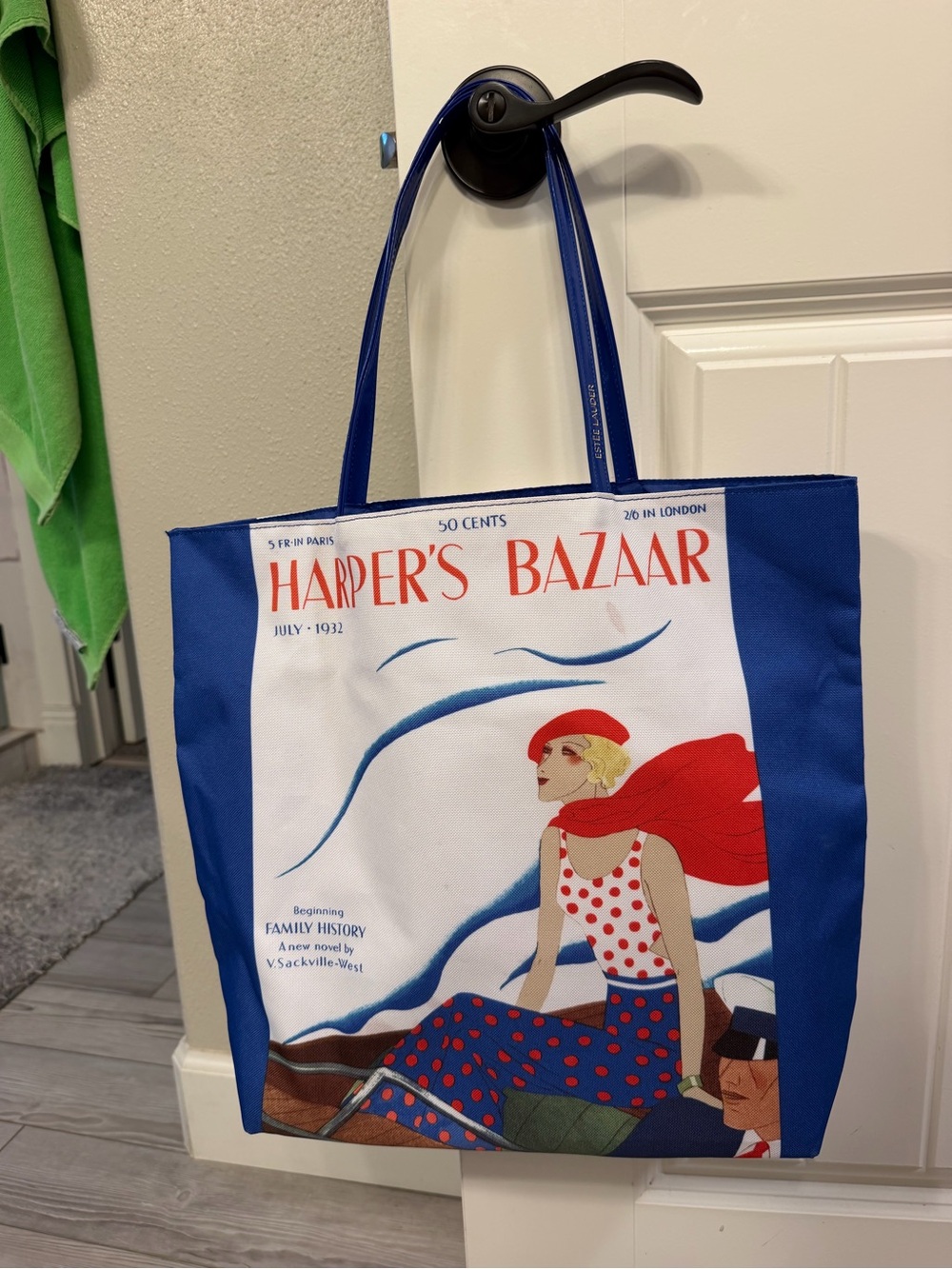 Estée Lauder vintage Harlers Bazaar Tote Bag. Excellent condition
